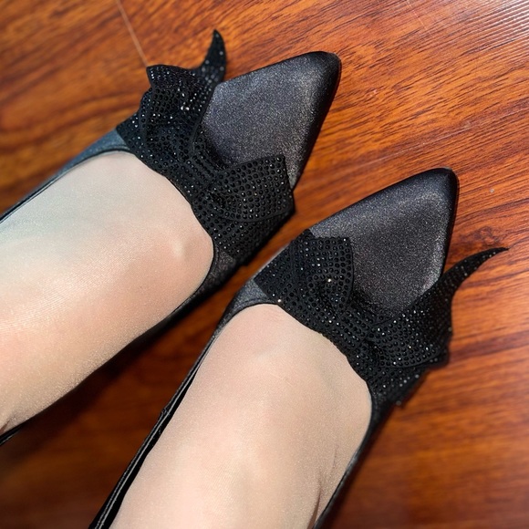 Black bow satin pumps - Picture 4 of 4